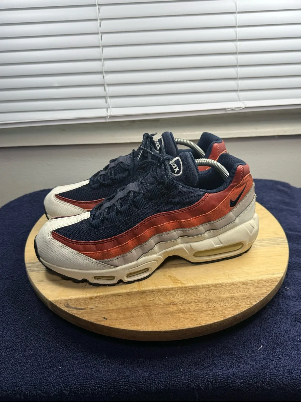 Nike Air Max 95 (Men’s 9.5)